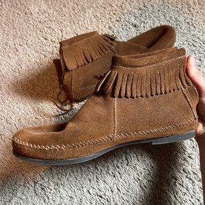 Minnetonka Women moccasins